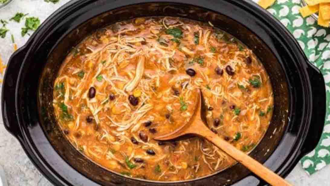 Slow Cooker Chicken Tortilla Soup Recipe