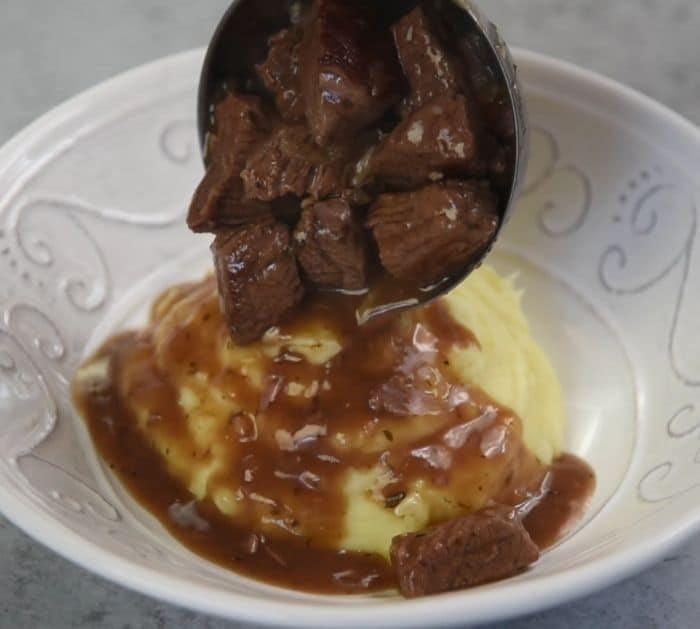 How To Make Slow Cooker Beef Tips With Gravy