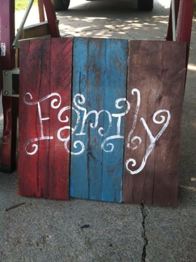 Family Pallet Sign, an easy pallet project anyone can build and a creative way to repurpose scrap wood