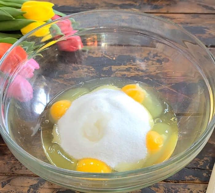4 Ingredient Moist and Fluffy Almond Cake Instructions