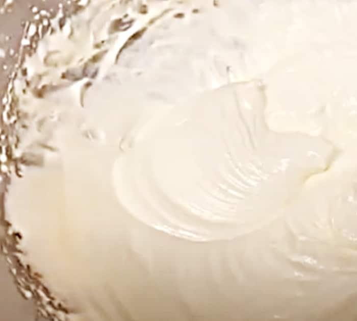 Make a no-bake cheesecake with a peach cobbler topping