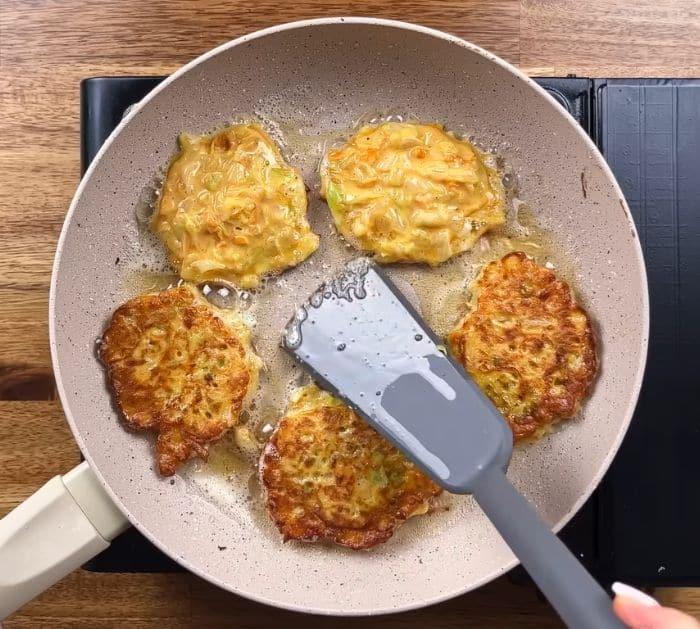 10-Minute Cabbage Patties Recipe Instructions