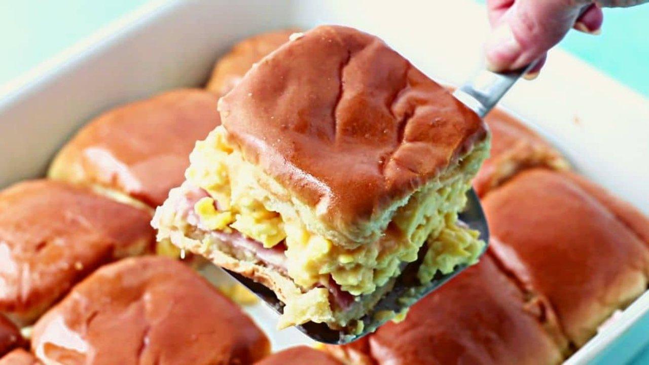 30-Minute Ham, Egg & Cheese Breakfast Sliders