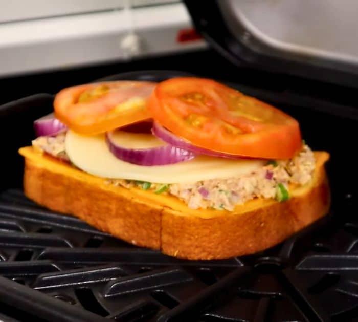 How to Make Tuna Melt