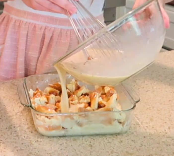How to Make Bread Pudding At Home