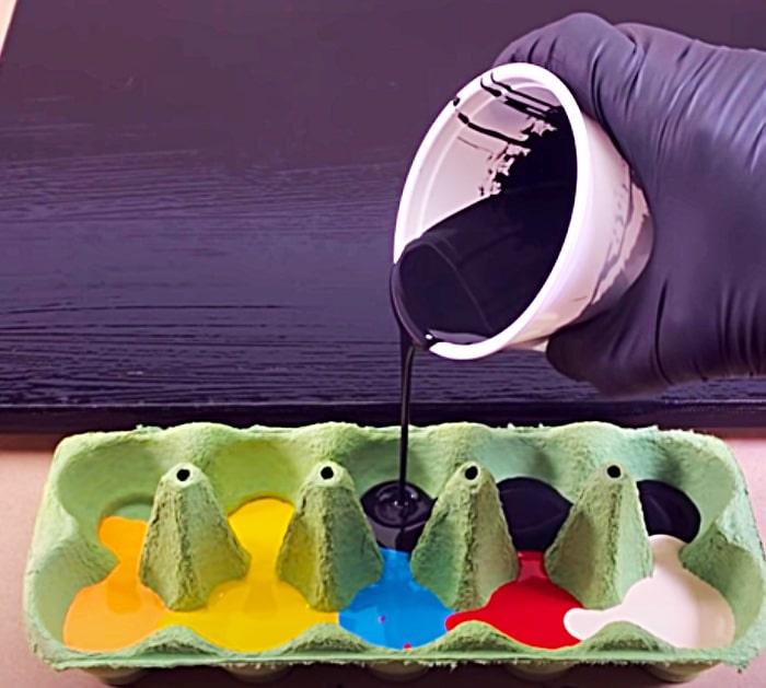 Pour Craft Paint Into An Egg Carton To Make Fluid Wall Art