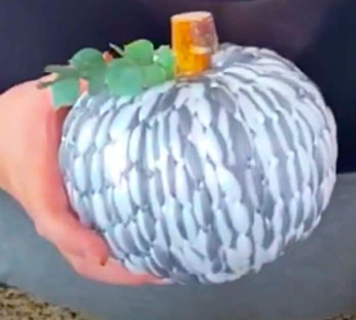 How To Make Mop Pumpkins - DIY Dollar Tree Ideas - Fall DIY Ideas