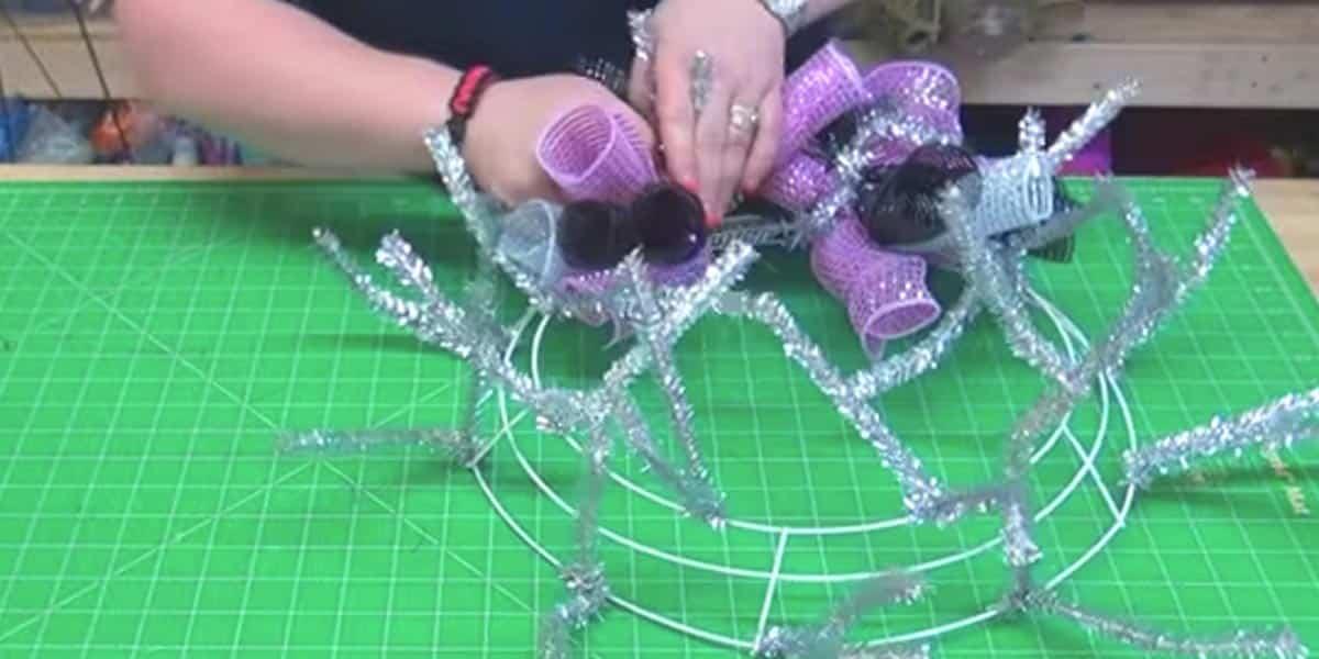 Stunning Way To Support Breast Cancer Awareness. Watch What She Does!