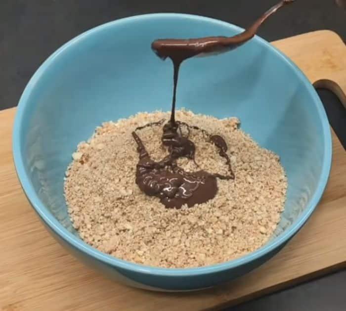 3-Ingredient Chocolate Balls Ready in 15 Minutes Recipe