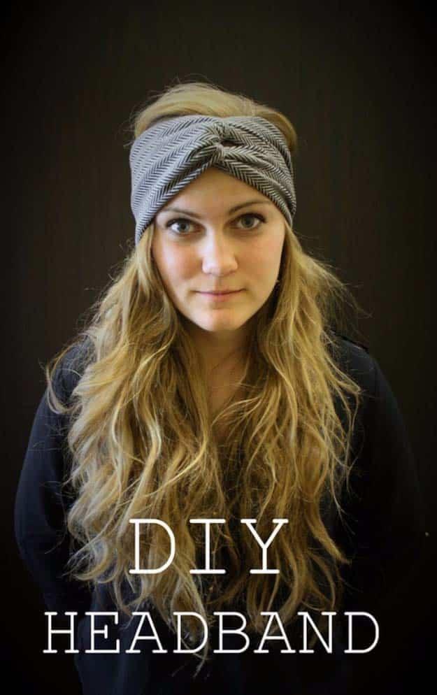 DIY Knotted Winter Headband, a thoughtful DIY gift idea she will actually use and an easy weekend project worth gifting