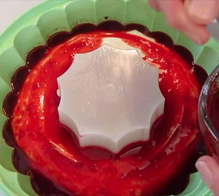 How to Make Cranberry Jello Salad
