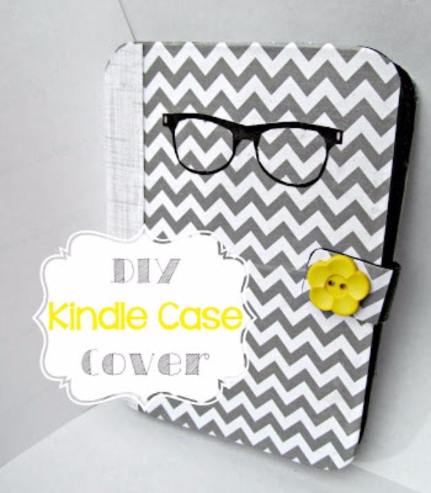 DIY Kindle Case Cover, quick to put together in an afternoon and a clever way to reuse scraps you already have