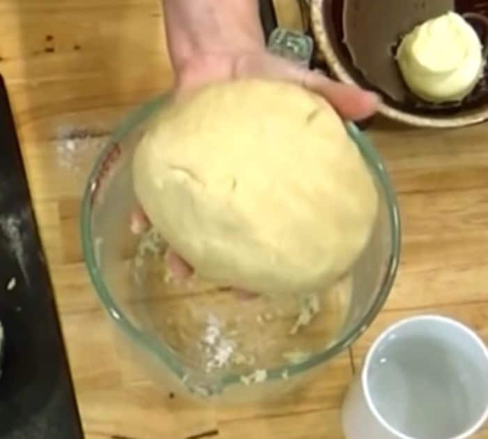 How To Make Soft And Fluffy Dinner Rolls
