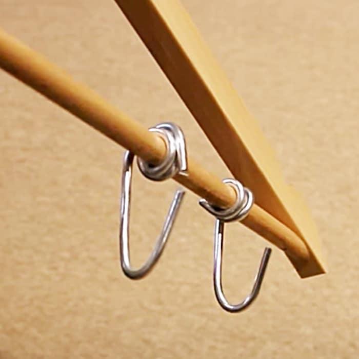 DIY Coat Hanger Hacks - Quick Organization Ideas - How To Make A Purse Holder From A Coat Hanger