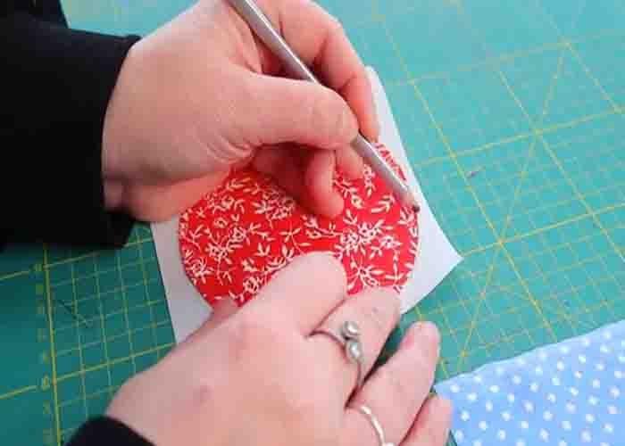 Making a circle for the quilt block