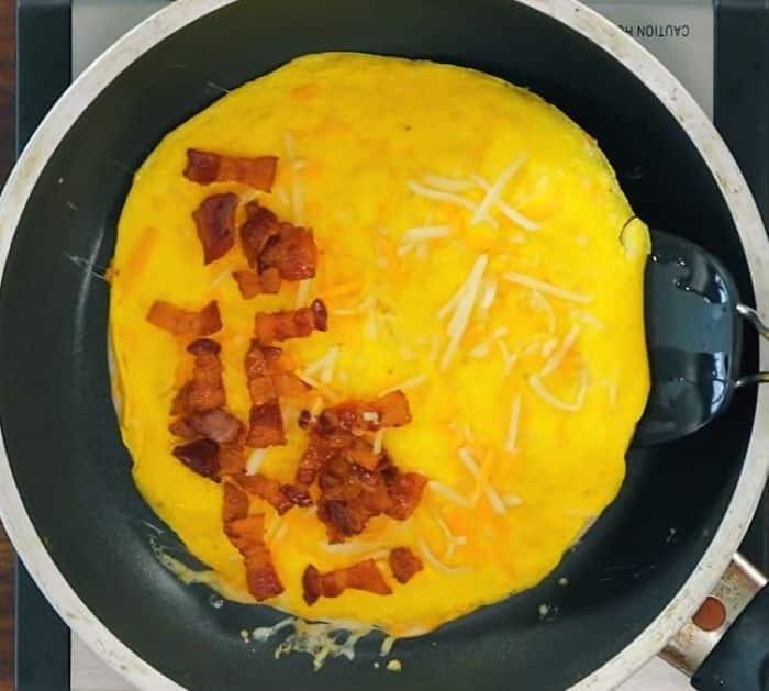 One-Pan Cheesy Breakfast Quesadilla Ingredients