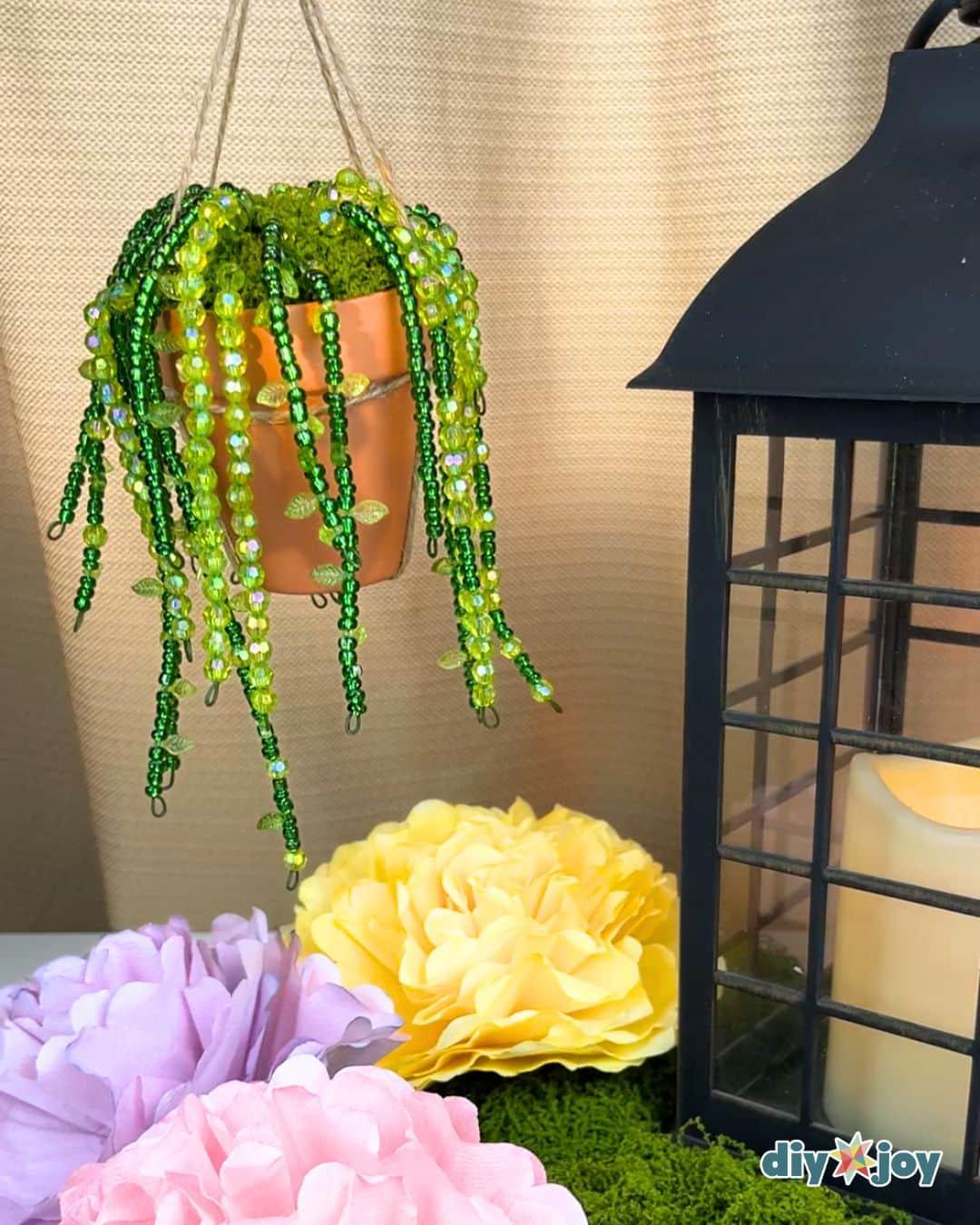 Easy Tiny Beaded Vine Desk Plant — cool ideas to try