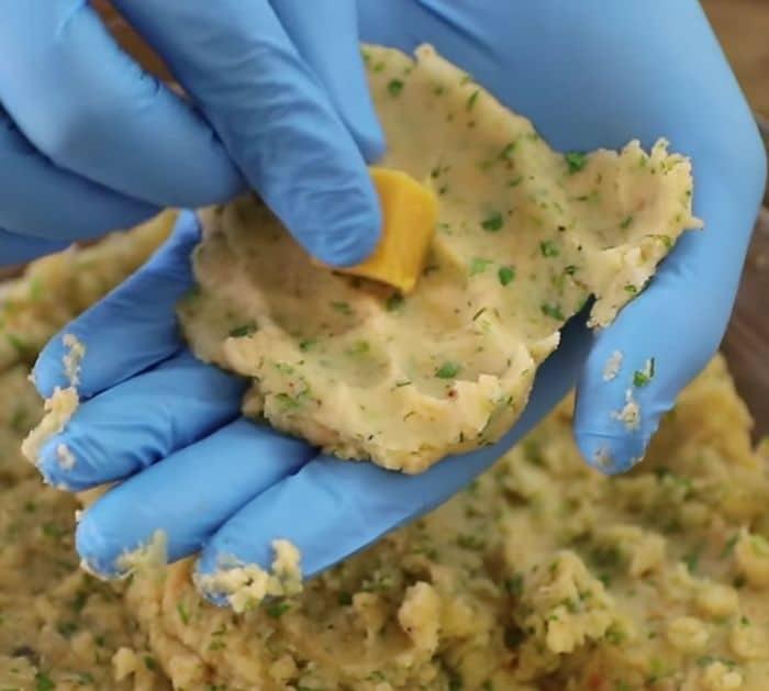 Easy to Make Cheese-Stuffed Mashed Potato Balls