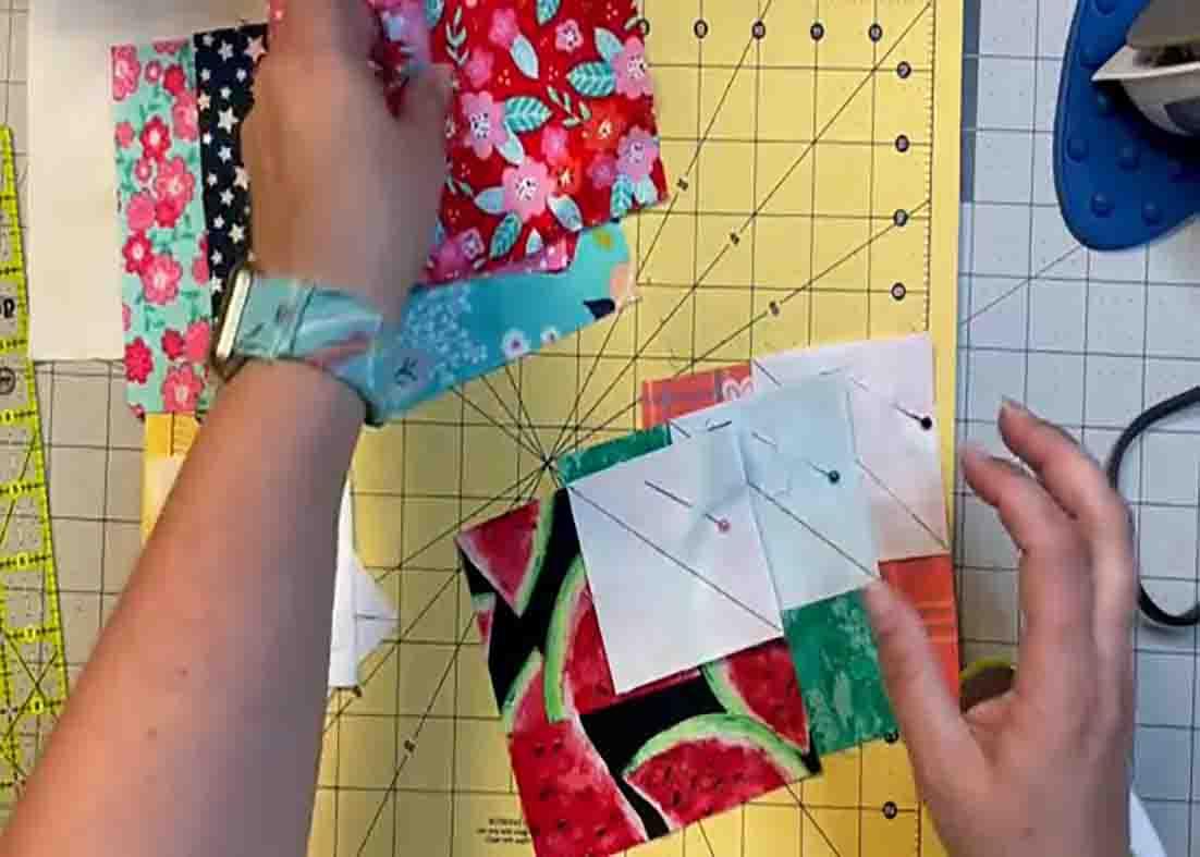 making the units for the quilt block