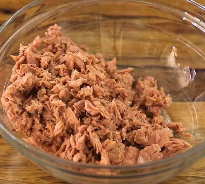 Easy Tuna and Avocado Salad Ingredients