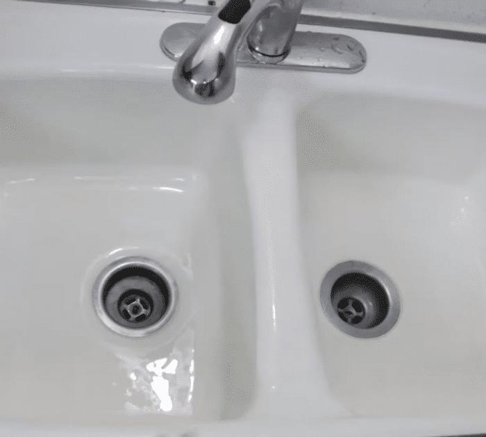 Expert Porcelain Cleaning Hack