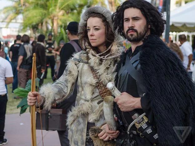 Jon Snow and Ygritte couples costume with a shaggy fur hooded coat, leather strap and a black fur mantle