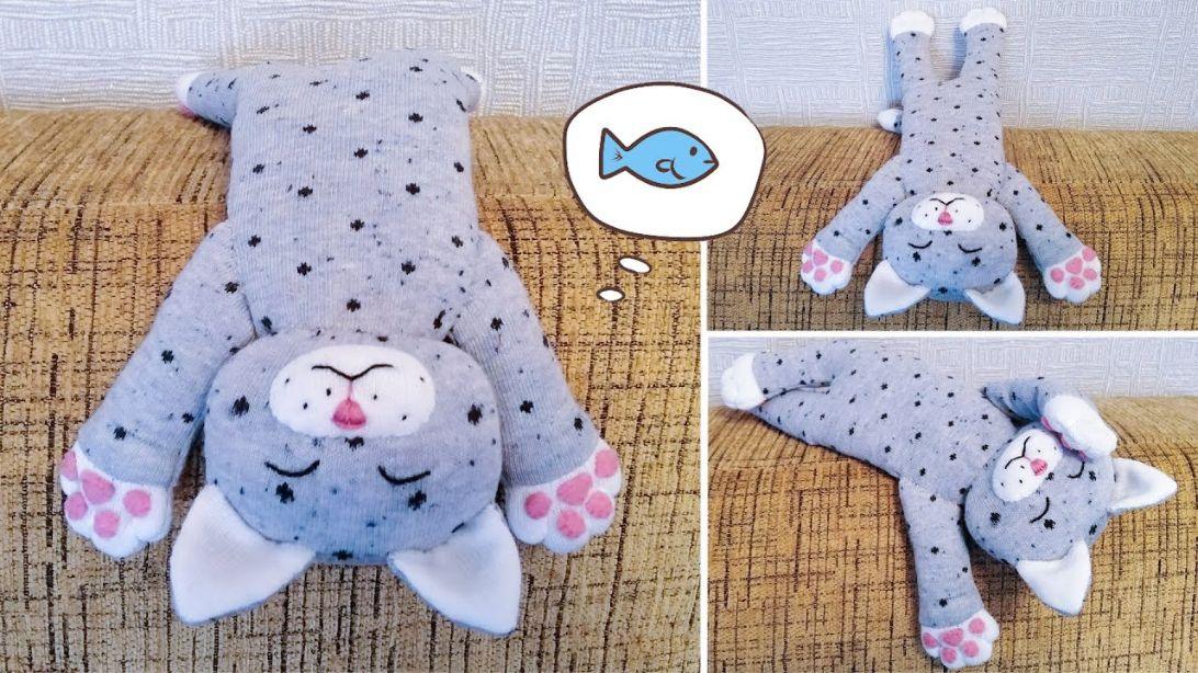 DIY Cute Sleeping Kitten Made From Socks