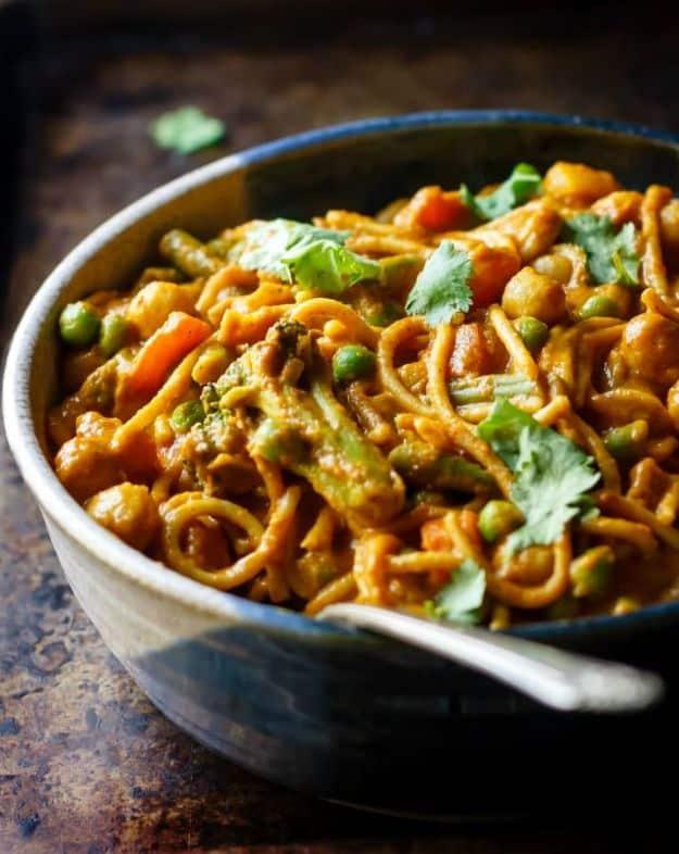 Veggie Noodle Recipes - Veggie Noodle Curry Bowls - How to Cook With Veggie Noodles - Healthy Pasta Recipe Ideas - How to Make Veggie Noodles With Carrots and Zucchini - Vegan, Veg