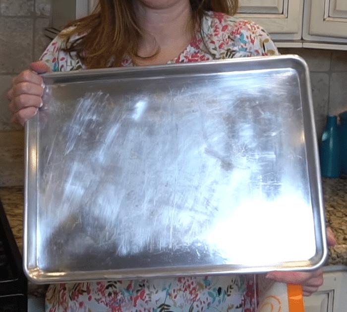 Easy Burnt Baking Sheet Cleaning Hack
