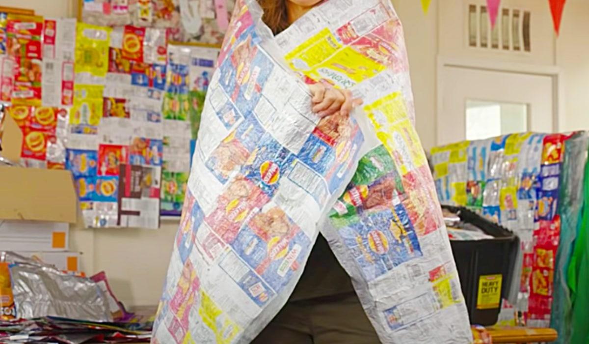 Crisp Packet Sleeping Bag Covers For The Homeless