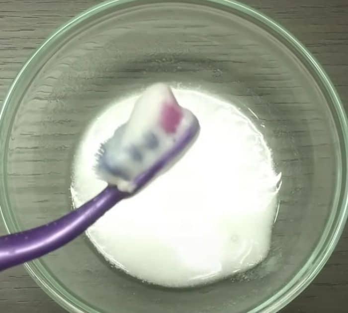 Easy White Shoe Cleaning Method