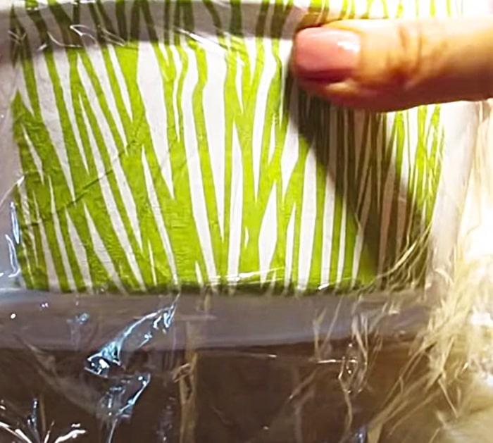 Use Clear Plastic Cellophane To Smotth Out Wrinkles In Decoupage