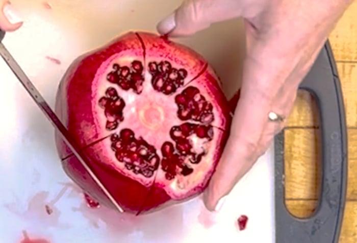 Peel a pomegranate in under a minute step by step — pomegrante peeling video youtube