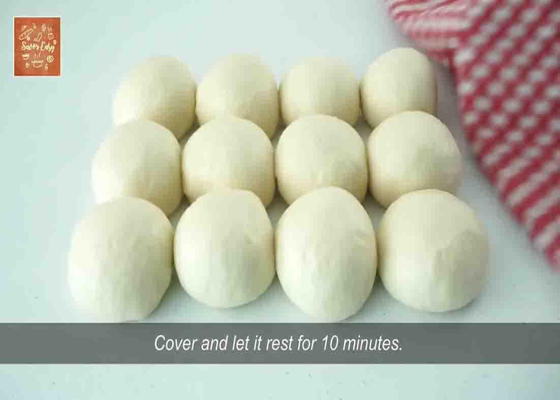 Leaving the dough to rest for ten minutes