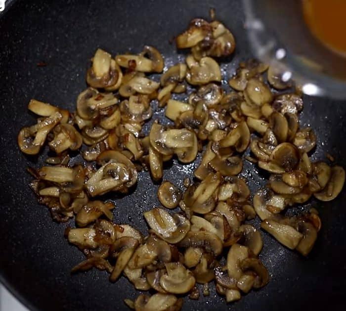 Quick and Easy Creamy Mushroom Sauce Recipe Ingredients
