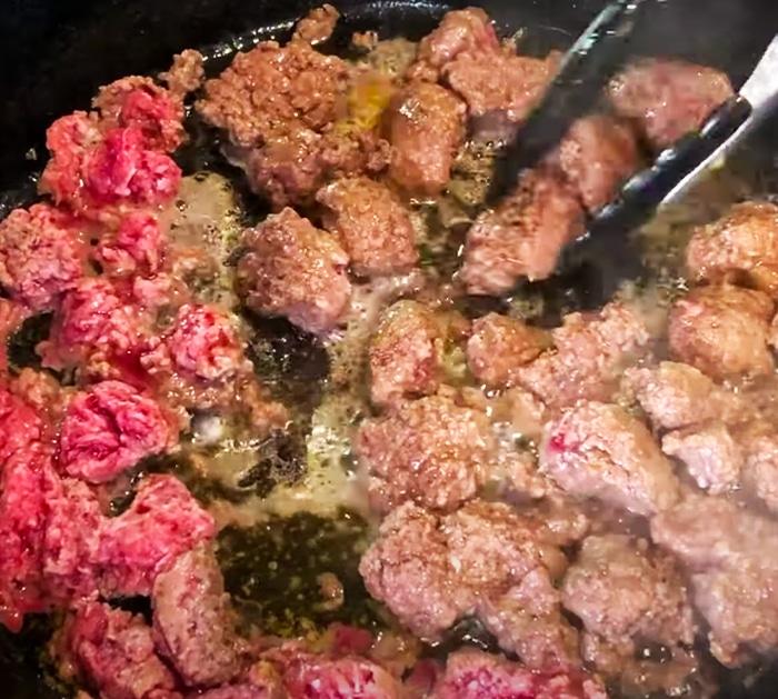 Crockpot Chili Recipe - Potluck Recipes - Crockpot Recipes