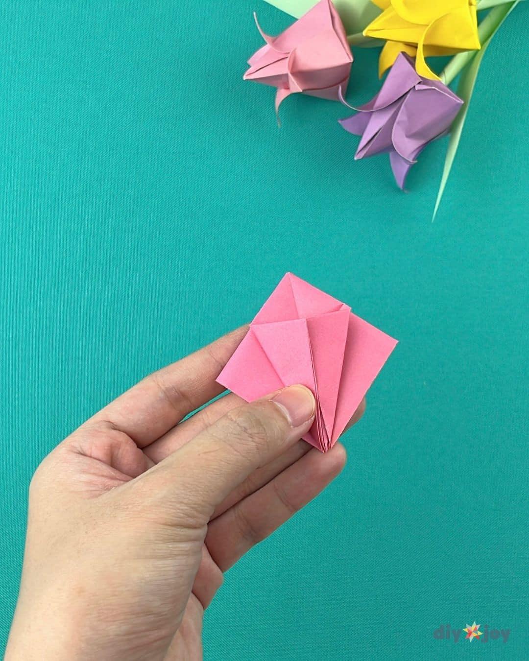 Paper Tulips — how to make paper flowers