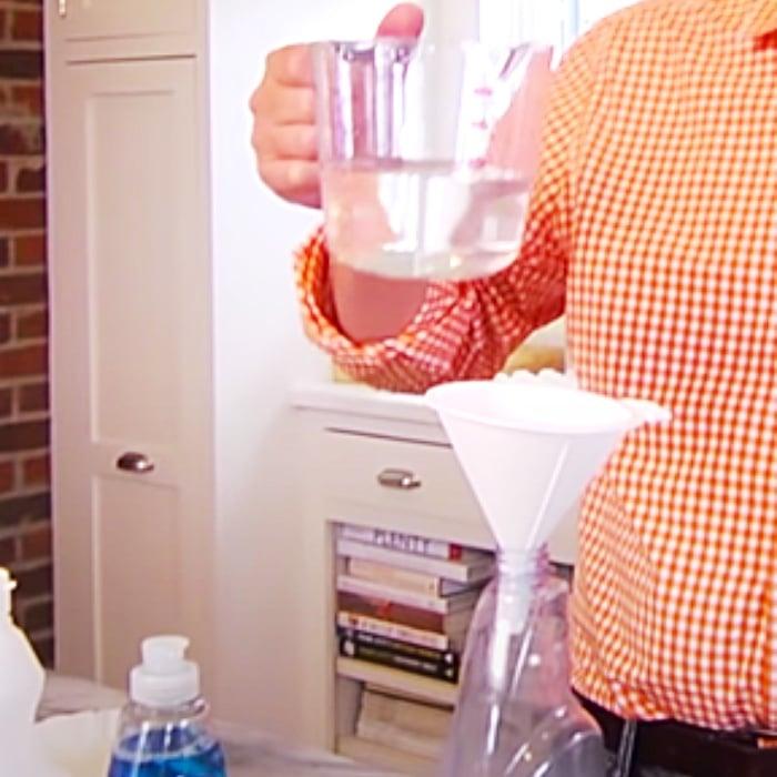 Window Cleaning Hacks - DIY Cleaning Hacks - Recipe For Window Cleaner