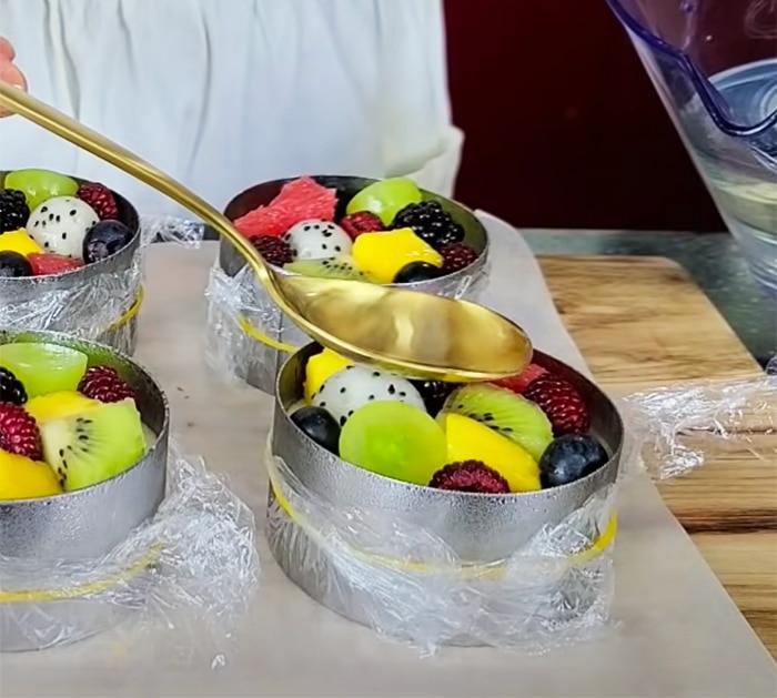 Easy Fruit Mini Cheesecake Recipes - No egg Recipes
