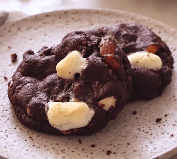 How to Make Rocky Road Cookies