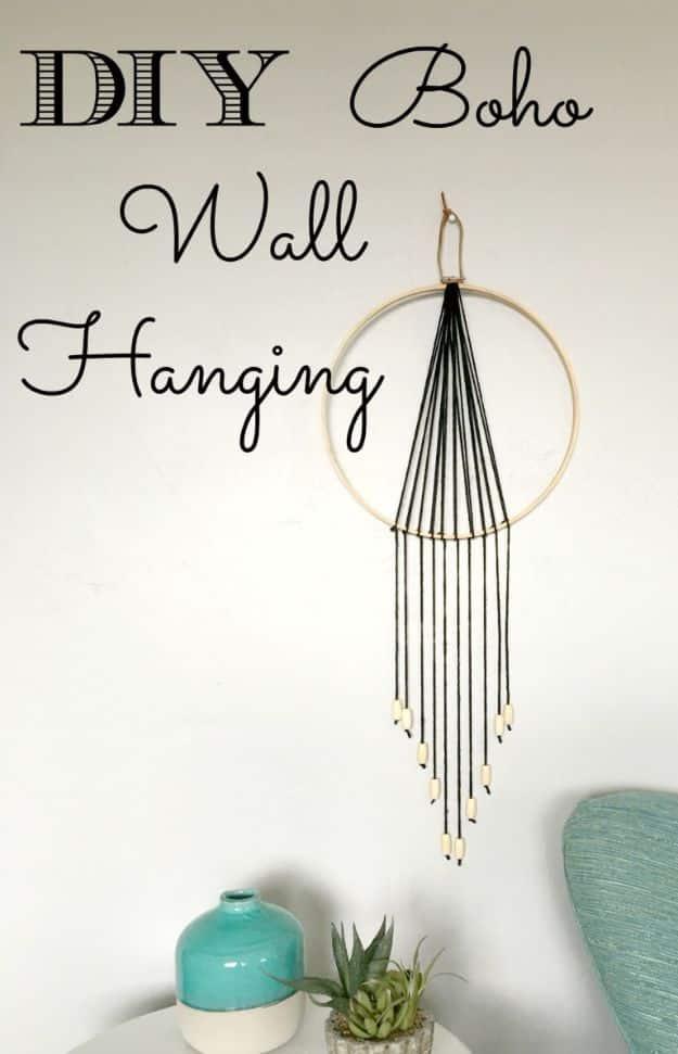 DIY Boho Wall Hanging, basic enough in supplies to raid the odds and ends bin and a statement worth the extra effort