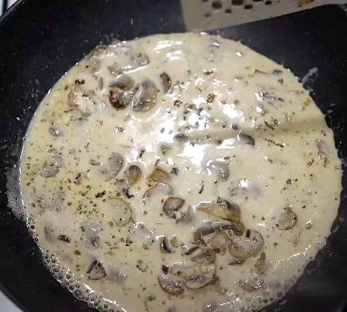 How to Make Creamy Mushroom Sauce