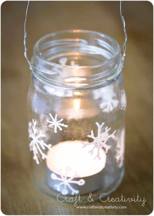 Awesome DIY Christmas Home Decorations and Homemade Holiday Decor Ideas - Quick and Easy Decorating ideas, cool ornaments, home decor crafts and fun Christmas stuff | Crafts and DI