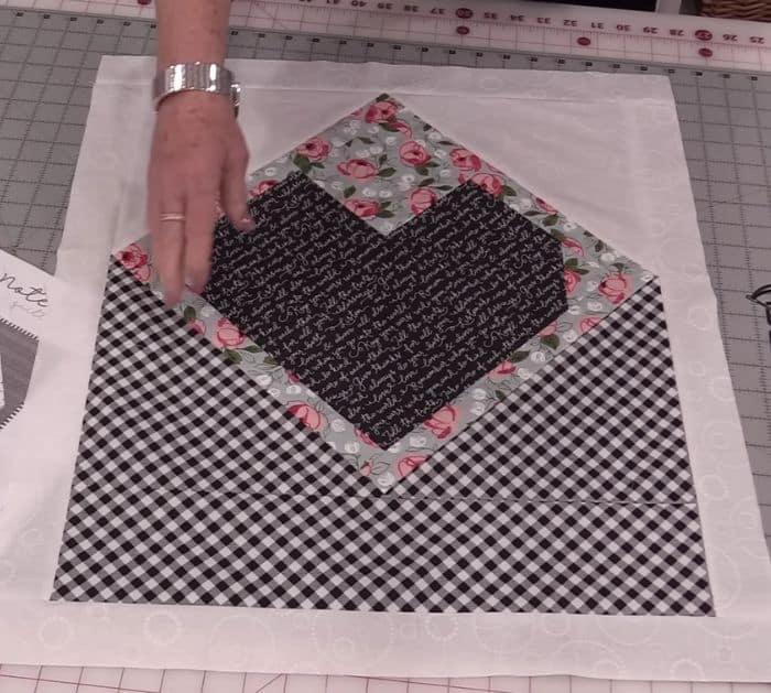 How To Make Lovely Envelope Quilt
