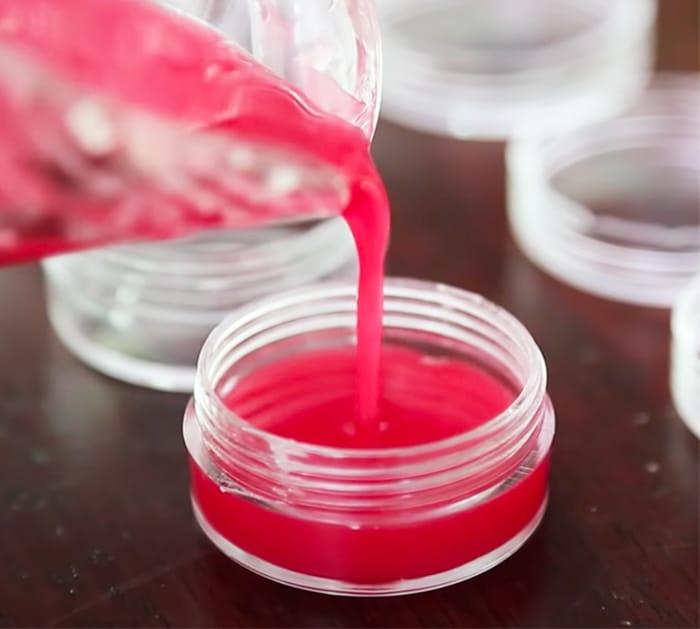 5 Ingredient Lip Balm - Homemade Lip Products