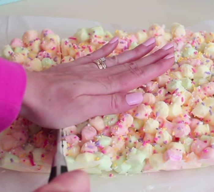 How To Make An Easter Bark