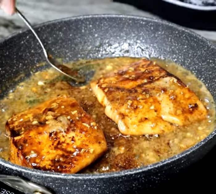 Easy Honey Butter Glazed Garlic Salmon Recipe