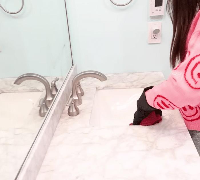 Easy Bathroom Cleaning Tips and Hacks