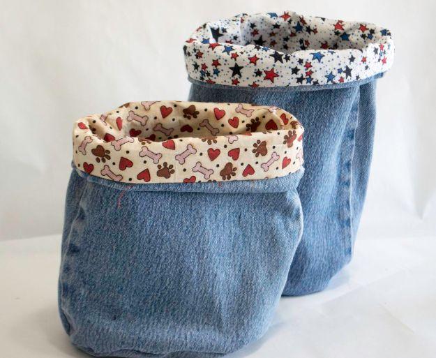Blue Jean Upcycles - Blue Jean Buckets - Ways to Make Old Denim Jeans Into DIY Home Decor, Handmade Gifts and Creative Fashion - Transform Old Blue Jeans into Pillows, Rugs, Kitche