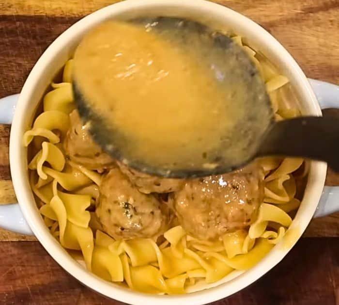 How to Make Instant Pot Swedish Meatballs